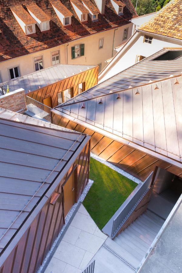 Kai 36 - Hotel Zwischen Fels Und Fluss Грац Екстер'єр фото Copper roofing
